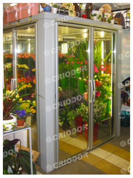 Холодильная камера для цветов с фронтами SCHOTT